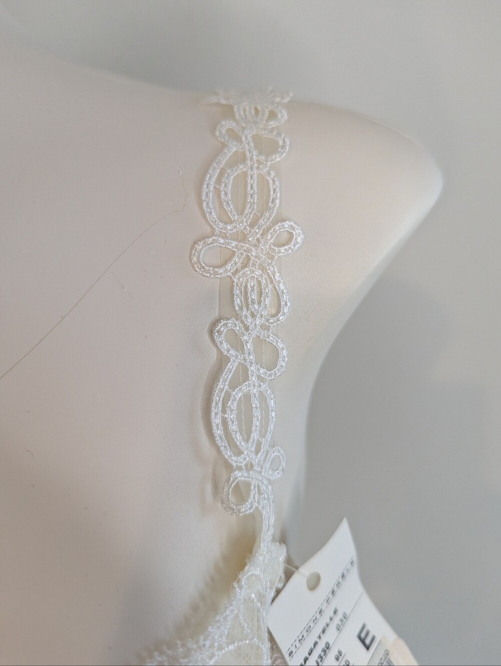 Simone Perele Bagatelle Ivory Lace Bra & Boyshort Set 36E / L NWT - Picture 5 of 12